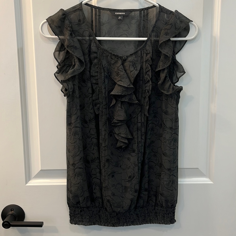 Floral Ruffle Sleeveless Blouse